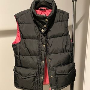 Jcrew black puffer vest XS